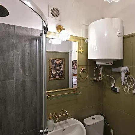 Castle View Apartment *